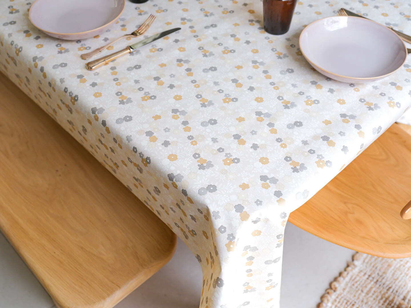Protège-tables